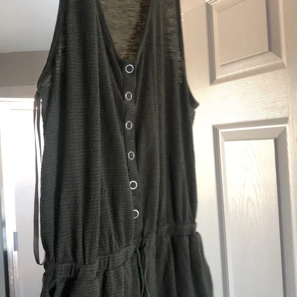 Lightly worn olive green romper - Picture 2 of 3